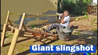 Giant slingshot ⛰️