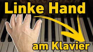 Linke Hand am Klavier