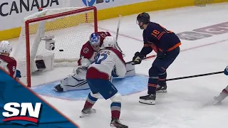 Zach Hyman Goes Backhand off the Rush to Equalize for the Oilers