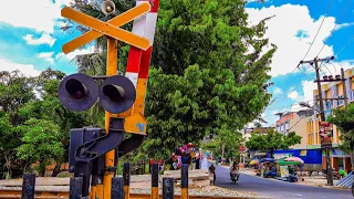 Railroad Crossing Indonesia | KOMPILASI PALANG PINTU PERLINTASAN KERETA API OKTOBER 2023