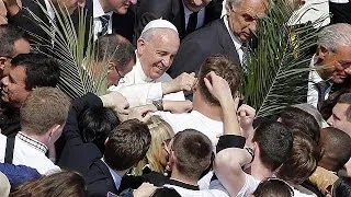 Papa Francesco dedica ai giovani la Domenica delle Palme
