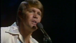 Glen Campbell - Glen Campbell Live in London (1972) - Help Me Make It Through the Night