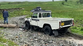 Nissan patrol vs landrover defender / 110 Landcruiser