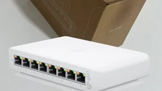 Switch Ubiquiti UniFi USW-Lite-8-POE! ✨