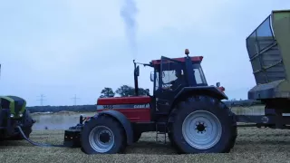 Case IH 1455 XL Festgefahren beim Maishäckseln