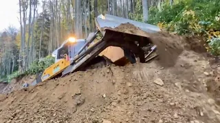 LIEBHERR 746 Dozer “ONE SECTION” in Road Work #liebherr #dozer #bulldozer #komatsu #construction