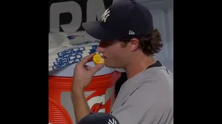 Gerrit Cole destroys fruit in between innings in Yankees dugout