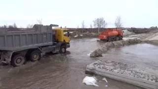 Дороги Севера. Автозимник. Водители на зимнике.