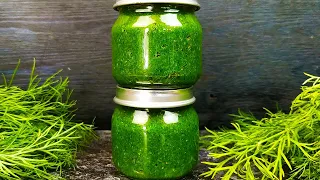 I do not buy dill in the winter! Super way to store dill year-round