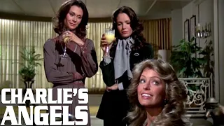 Charlie's Angels | First 5 Minutes of Pilot Episode | Classic TV Rewind