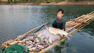 The carp weighed 5kg. The highland boy threw his net and hit a nest of giant fish