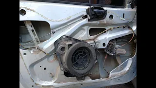 Cómo desarmar panel de puerta delantera de Peugeot 206 + Limpieza
