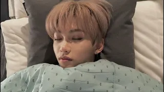 straykids felix asmr -from bubble