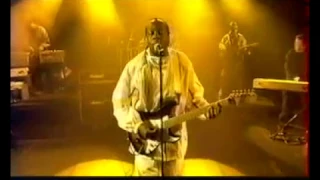 Wyclef Jean : "911" et "Diallo" live 12.02.2001.