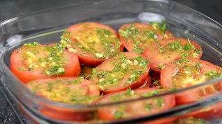 Нарезаю помидоры кружочками и добавляю горчицу. Вкуснейшая закуска из помидоров!