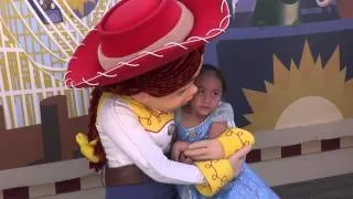 Toy story Jessie & Nikki Levu - Disneyland July 2014