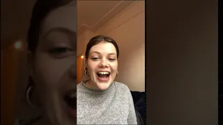 Georgie Henley does American accent