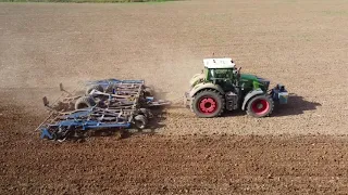 Rapsgrubbern Mit einen Fendt 942 Vario