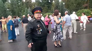 Полевые цветы соберу в букет💃🌹 Счастливые минуты в парке Горького💃🌹 Харьков