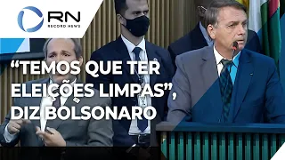 Bolsonaro volta a falar sobre voto impresso em 2022