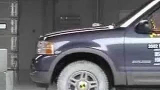 Crash Test 2002 - 2005 Ford Explorer / Mercury Mountaineer / Lincoln Aviator  IIHS Frontal Impact