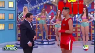 #Inscreva_se Programa Do Ratinho/gay dança Mc tróia no quadro Dez Ou Mil ( Brega Funk)