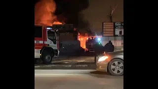 Пожар на складе сантехнических изделий в Челябинске | 74.RU