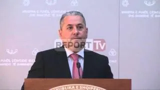 Report TV - Spiro Ksera në pranga! Vodhi 30 mln lekë të shtresave në nevojë