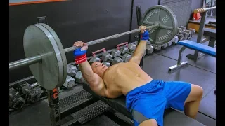 Bench Press 225 for 27 Reps - Nick Wright