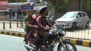 Delhi helmet law takes deadly toll on women