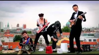 Amanda Palmer and the Grand Theft Orchestra - Lost (acoustic)
