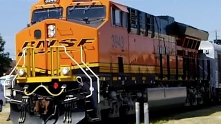 Cab Tour of an ET44C4 & the BNSF Business Train!!!