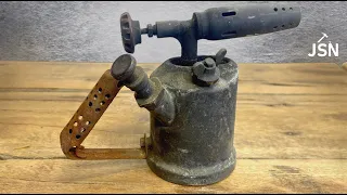 Restoration of an antique blowtorch from 1950 (price = $7)