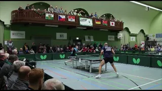 Tischtennis in der „grünen Hölle“