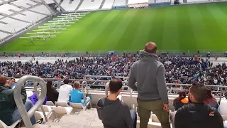 SALZBOURG OM : Quand les supporters chantent aux armes la FanZone s'enflamme