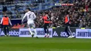 GUAPA CR7 vs Malaga ( RM - MAL highlight 03/03/2011 )
