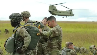 82nd Airborne Division, St  Michael's Jump 2022,  CH-47 Chinook