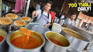 50/- Rs DESI GHEE Punjabi Thali 😍 Indian Street Food | Sarso ka Saag, Paneer Makhani, Rajma Chawal