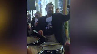 У нас на барабанах поиграл даже Сергей Жуков (Руки Вверх)