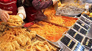 Korean tteokbokki masters! Customers have been lining up since morning / korean street food