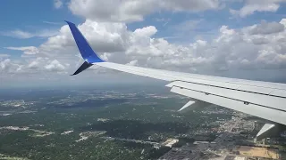 United Airlines Boeing 737-900ER Landing - Houston Intercontinental Airport