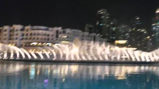 Musical fountain at dubai mall