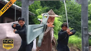 Japon samurayı yanlış kişiyi kışkırtır ve kung fu ustası onu uçan bıçakla öldürür!