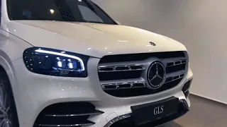 Mercedes-Benz GLS в ДЦ «Плаза»