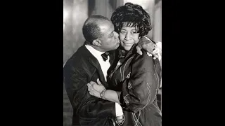 Louis Armstrong & Ella Fitzgerald - Dream a Little Dream of Me (Lyrics)