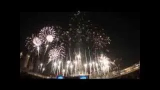 The best movie of firework at burj khalifa 2012 Dubai - full length of firework in HD quality