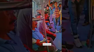 सीट को लेकर लड़का और लड़की में हुई लड़ाई 😱 🫣 Delhi Metro ( Fight between a Boy and a Girl over seat)