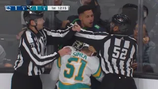 Dakota Joshua Gets Annoyed When Linesmen Break Up Fight Prematurely