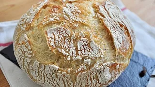 免揉葡萄乾乳酪麵包。 No-Knead Bread