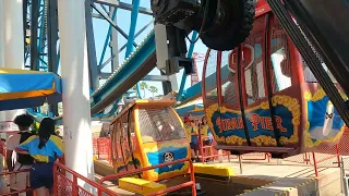 Pixar Pal-A-Round: Right swinging station Off-Ride shot 4K 60fps | Disney California Adventure, 2023